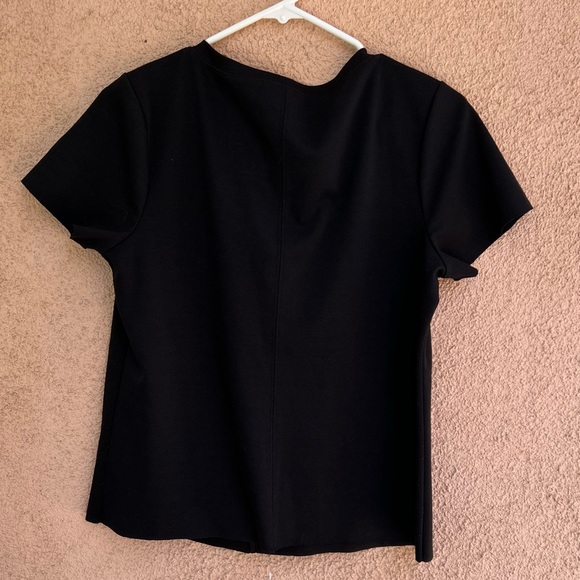 Vera Wang Princess Jeweled Neck Top Short Sleeve Women's Black - Picture 2 of 3